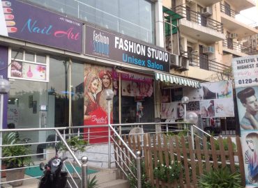 Fashion Studio Unisex Salon